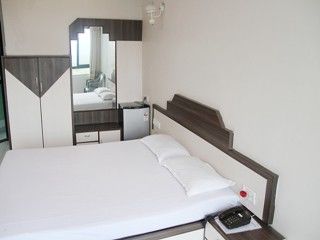 Mahābaleshwar Hotel Madhuban מראה חיצוני תמונה