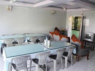 Mahābaleshwar Hotel Madhuban מראה חיצוני תמונה